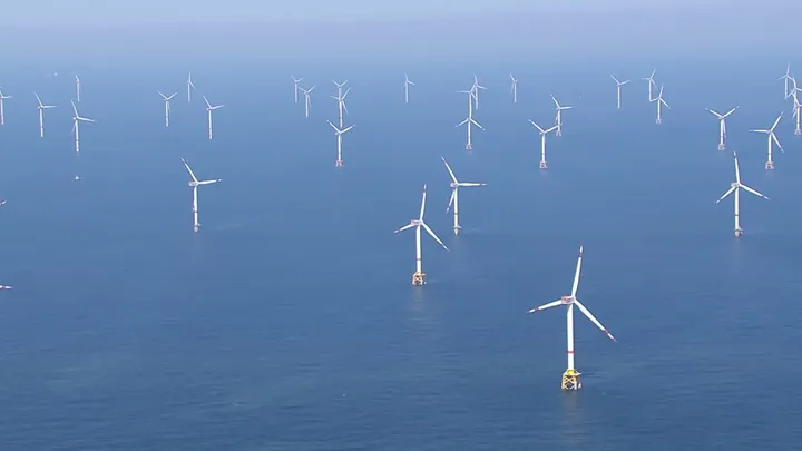 Haven Oos­ten­de tegen Frans wind­mo­len­park