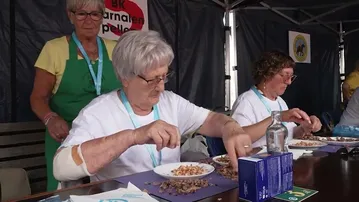 Championnat de décorticage de crevettes